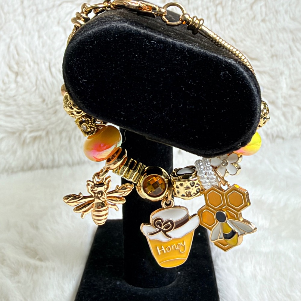 Gold Tone Honey Bee Charm Bracelet Honey Pot Honeycomb Yellow Orange Beads